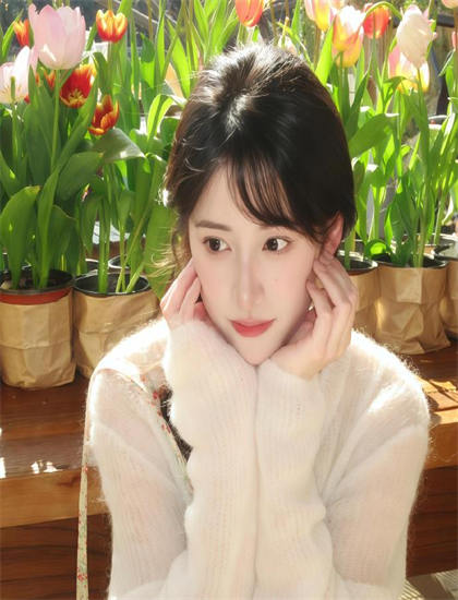 迷你剧深度解析：《今晚九点见》的人物塑造与情感表达 ——深入探索迷你剧的艺术世界